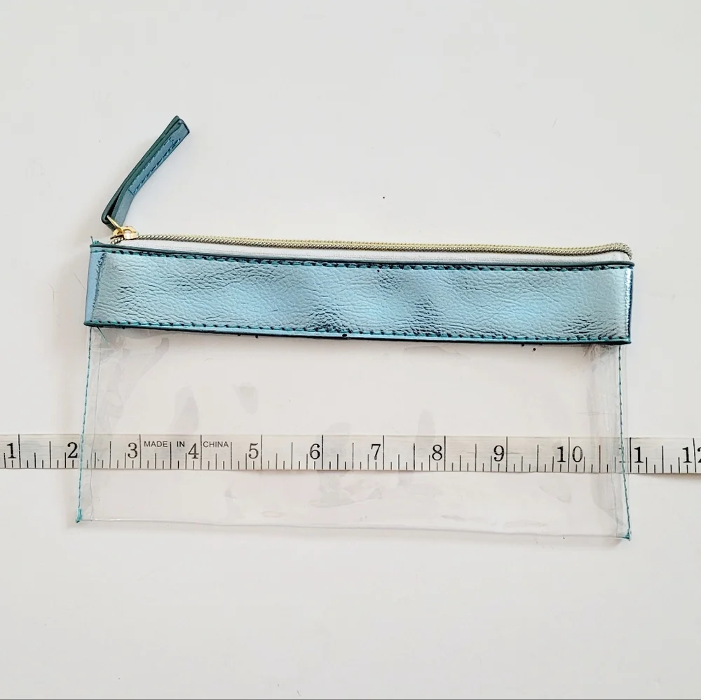 NWOT zipper pouch